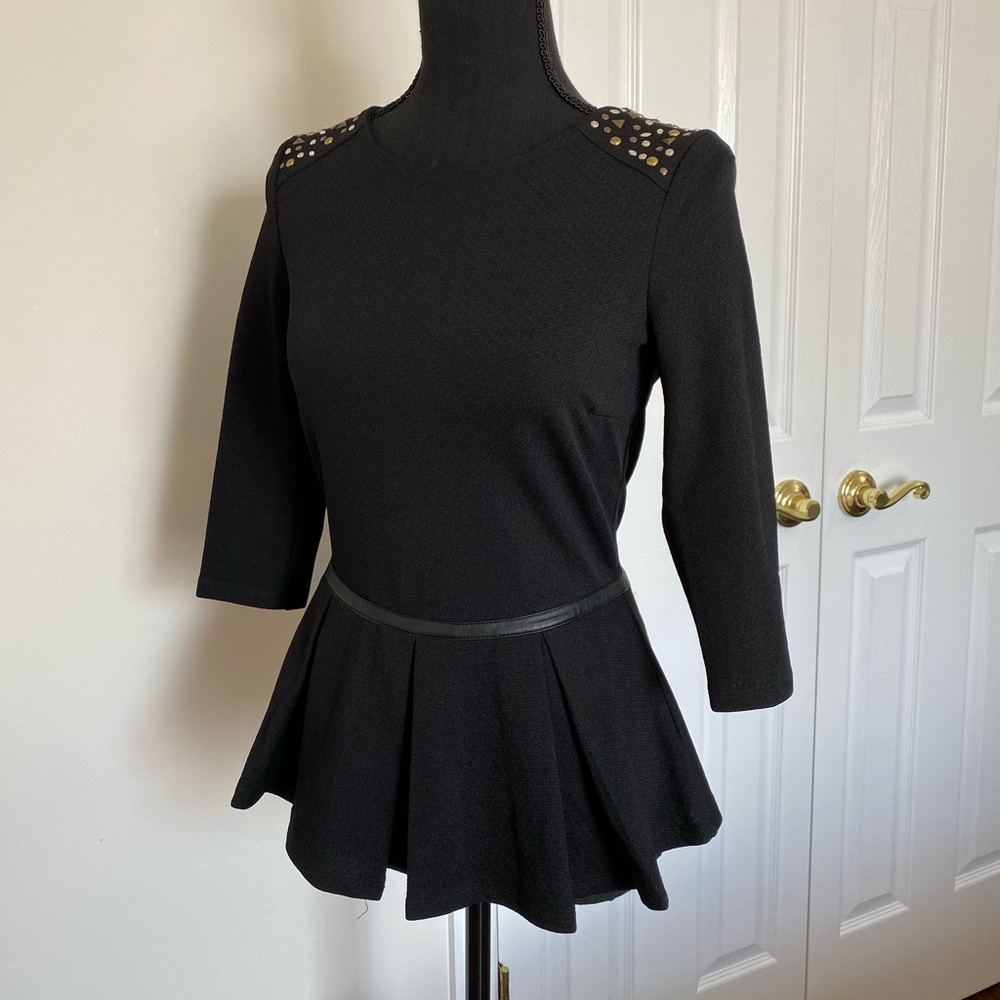 NWOT Sugarlips Peplum 3/4 sleeve top